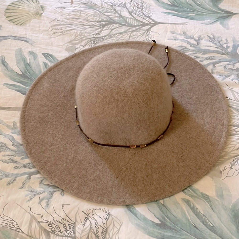 Something special hat